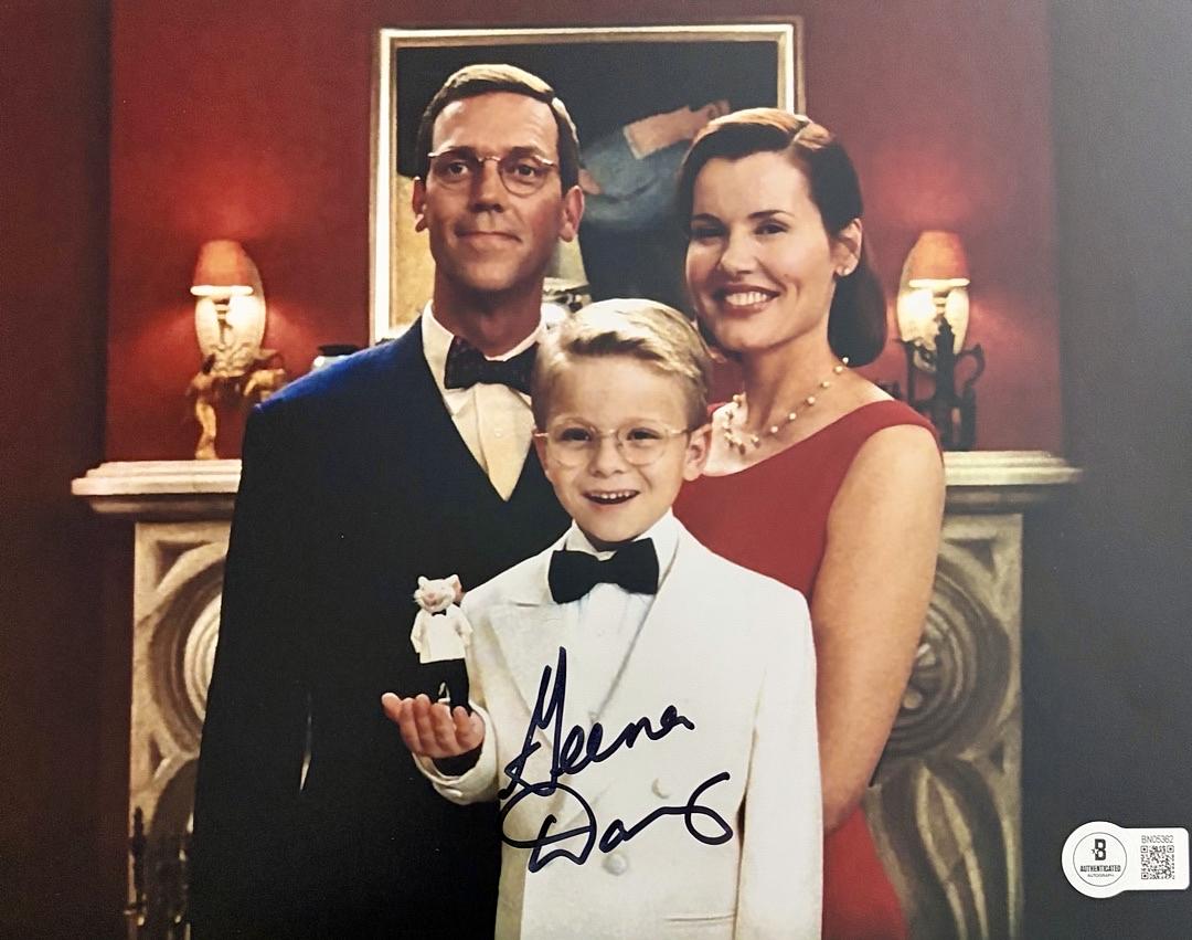 Geena Davis Signed 8x10 Photo (Stuart Little) - Beckett COA